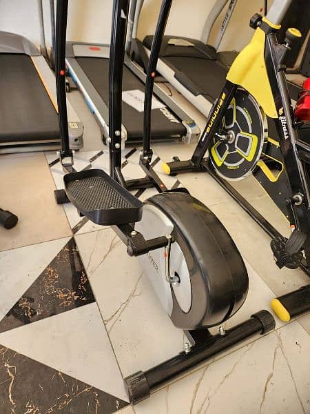 treadmils. (0309 5885468). home gym. gym cycles. spin bikes. ellaptical 12