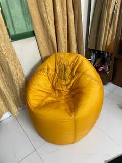 bean bag for sale large size few days used like new