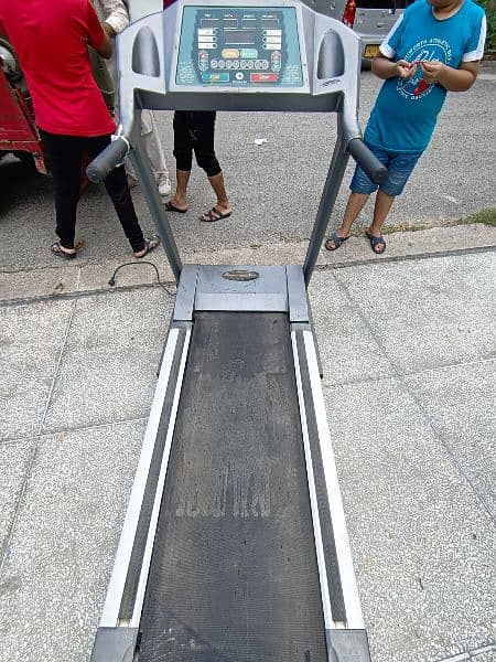 Commercial Treadmill for sale 1