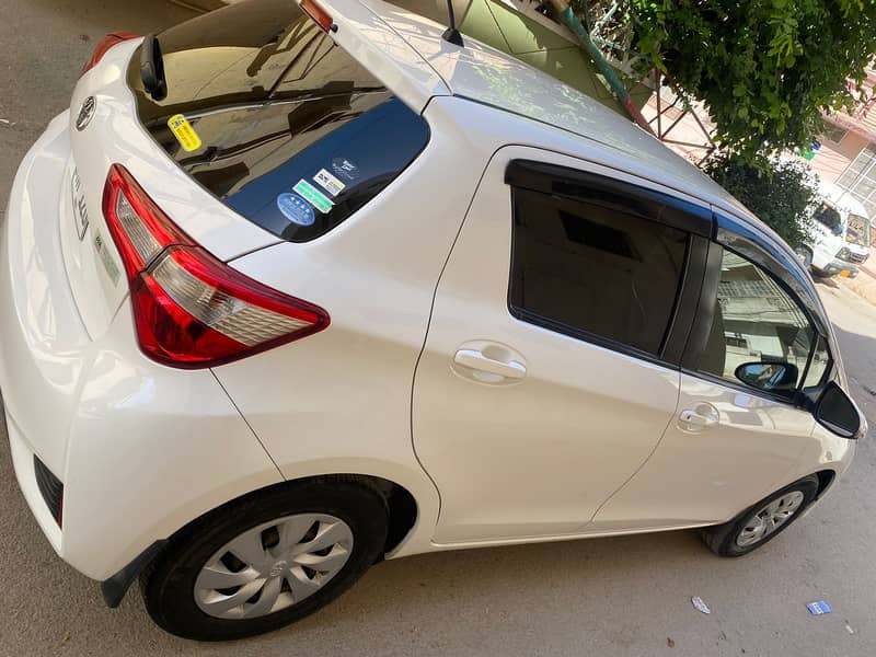 Toyota Vitz 2018 1.0 F 4