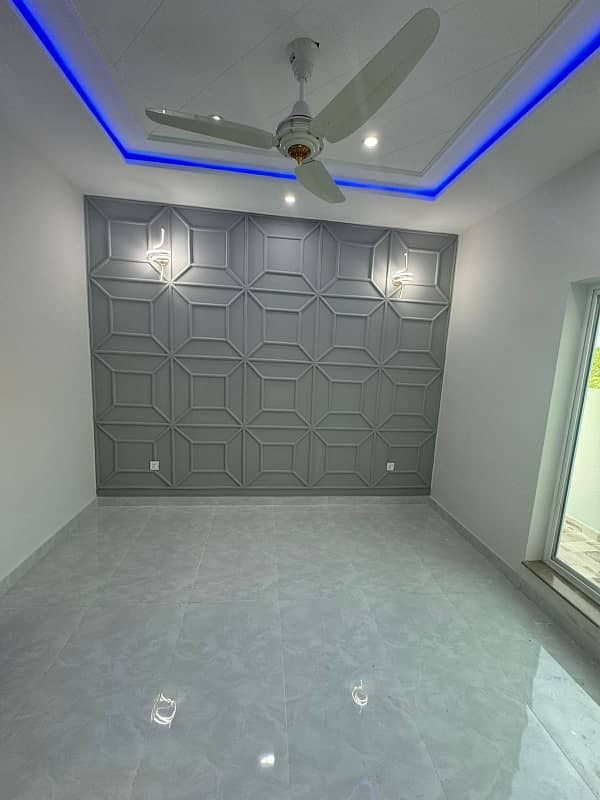 7 MARLA BRAND NEW HOUSE WITH 5 BEDROOMS AND ATTACHED WASHROOMS IN AL KABIR TOWN PHASE 2 BLOCK D 6