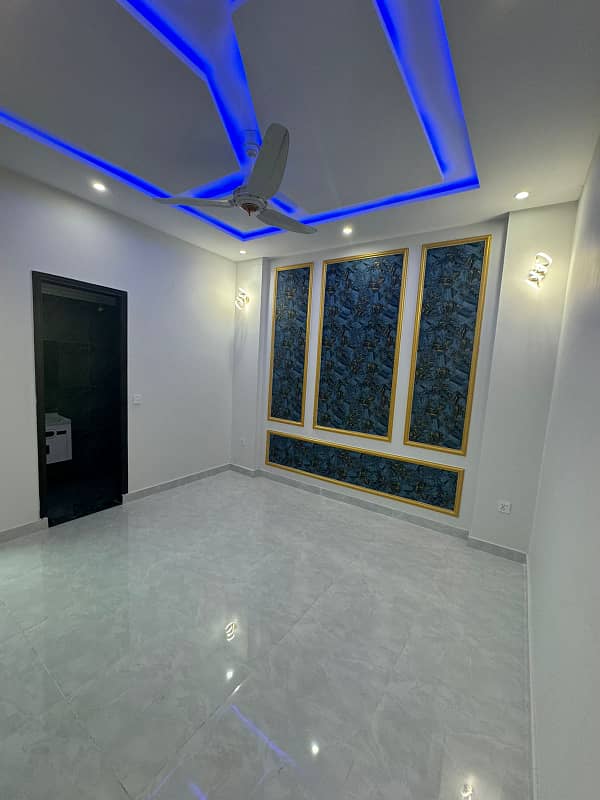 7 MARLA BRAND NEW HOUSE WITH 5 BEDROOMS AND ATTACHED WASHROOMS IN AL KABIR TOWN PHASE 2 BLOCK D 7