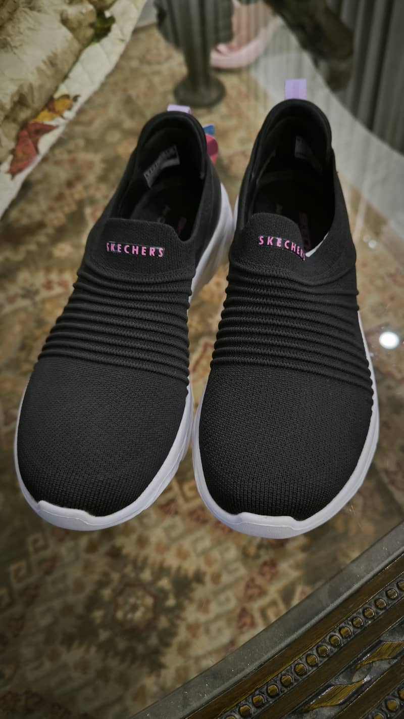 Sketchers Orignal Sneakers 10