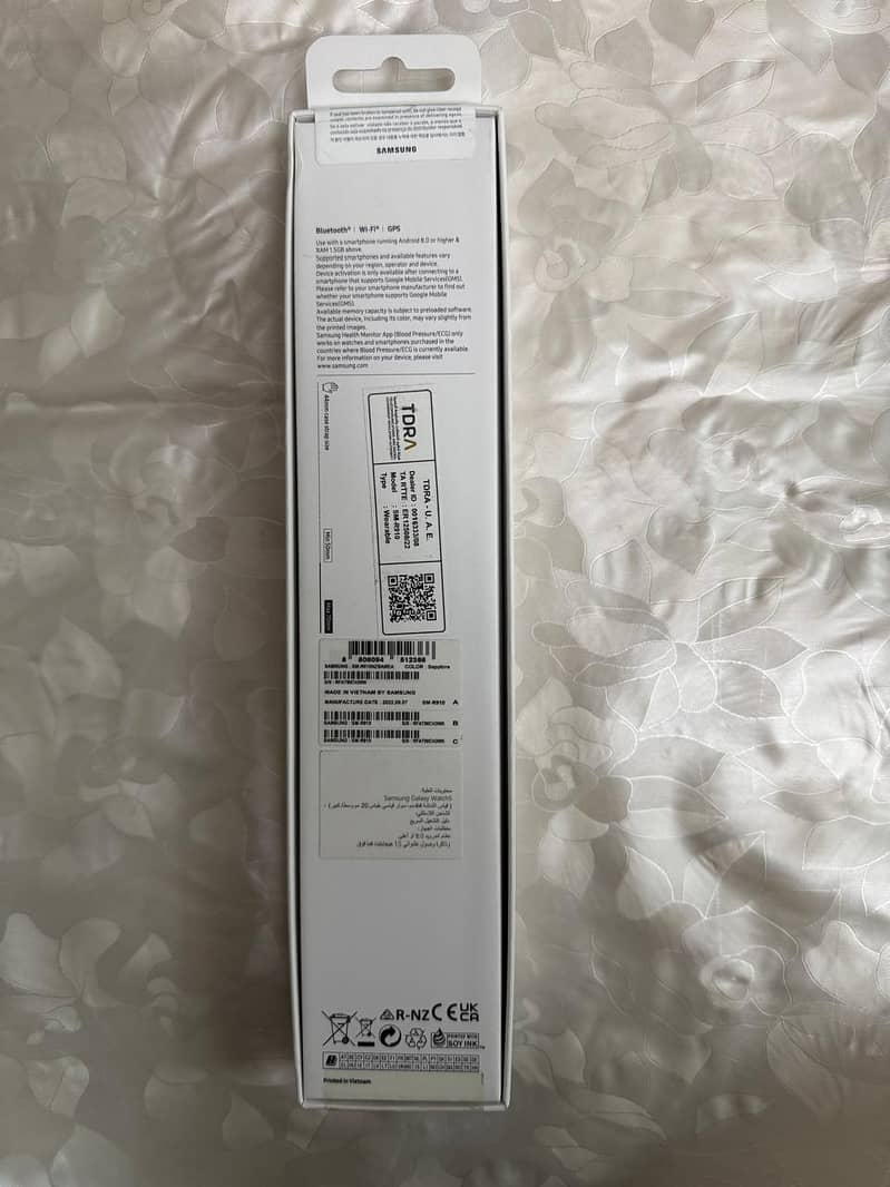 Brand New Samsung Galaxy Watch 5 44mm Sapphire Blue - Sealed Box 2