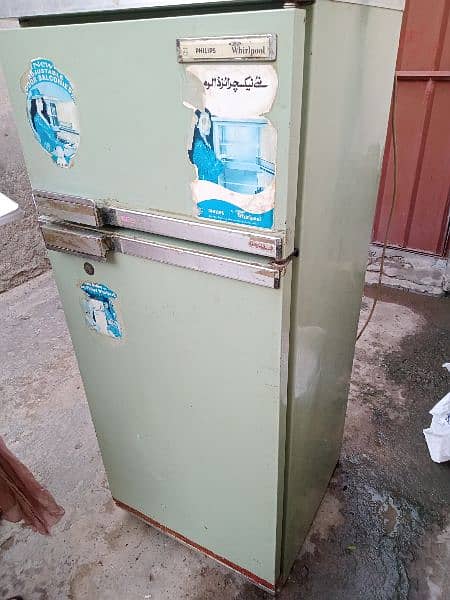 Philips refrigerator 2nd hand good condition 1