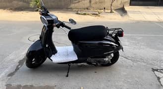 Road Prince bella 100 CC scooty