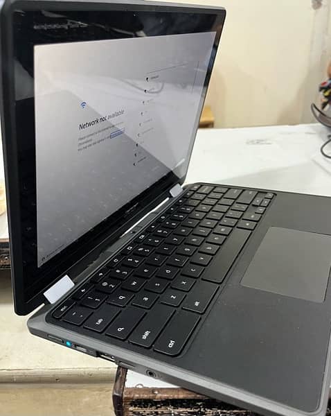 Chrome book 4-32touch screen for sale 2