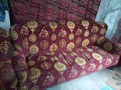 5 seater sofa urjent sale neat and clean