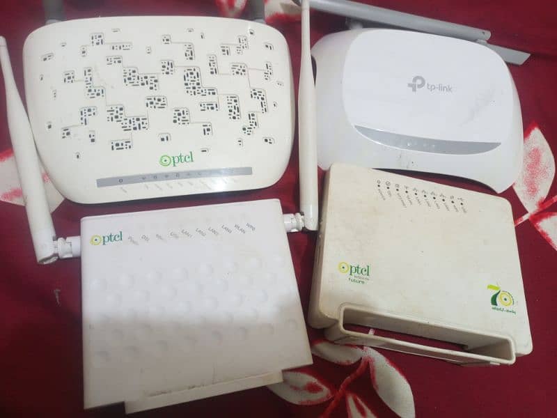 pTCL modem tb link modem 10/10  conditions with charger 03085388144 co 0