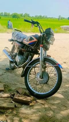 Honda 125 Condition 10/10 Hai 0302-4415766