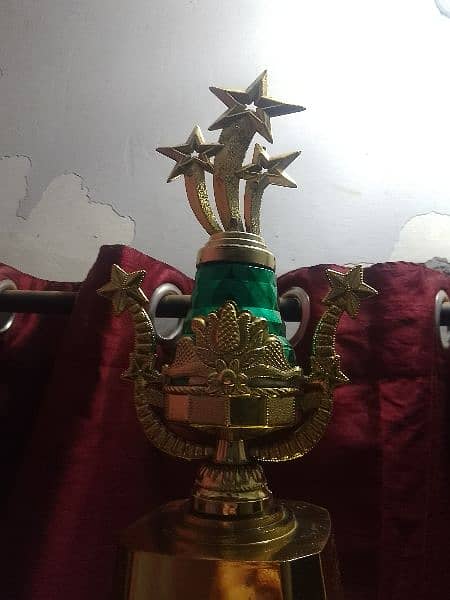 trophy 3