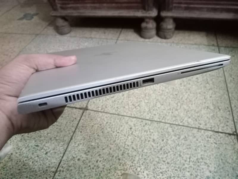 HP ELITEBOOk 830 G6 CORE I5 8TH GENERATION 4