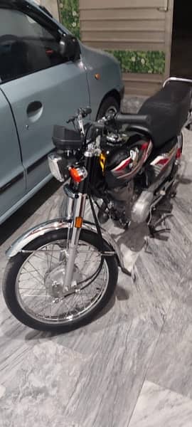 Honda CG125 2024 6