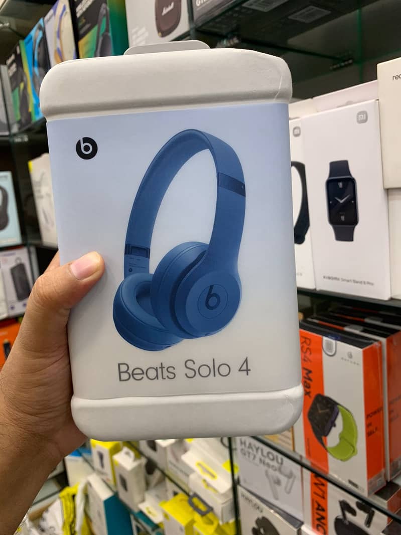 Beats Solo 4 - Bluetooth Wireless On-Ear Headphones for iOS & Android 2