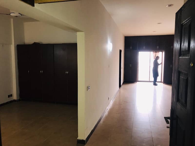 Three Bed Apartment With Drewing Available For Rent In Defence Residency DHA 2 Islamabad. 16