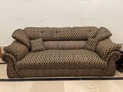 7 Seater slightly used sofa set , heavy clothed for sale!!!