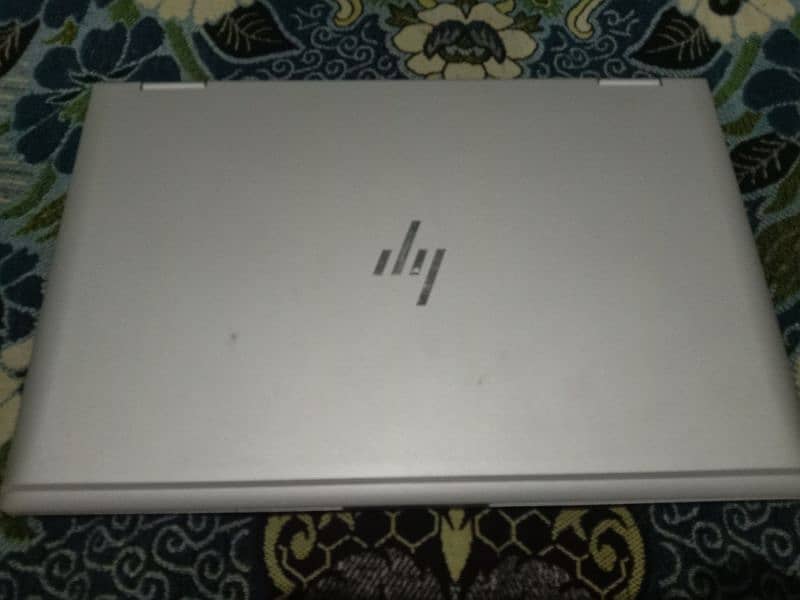 Hp elitebook 1040 G6 core i5 8 gen Touch sacreen. 5