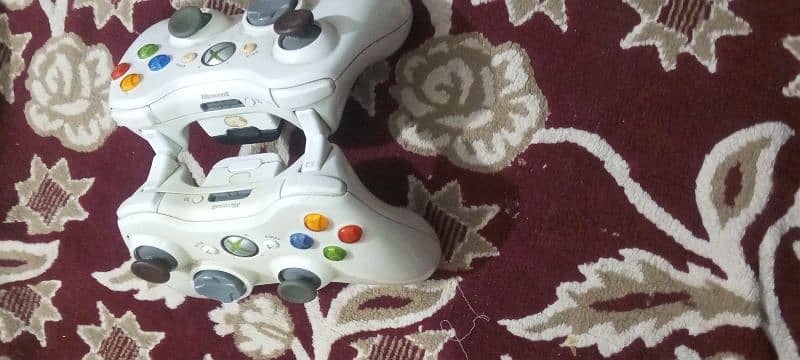 2 XBOX 360 CONSOL for sell 2