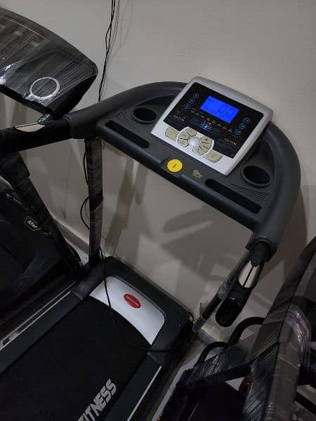 treadmils. (0309 5885468). gym cycles. home gym. ellapticals. spin bikes 14