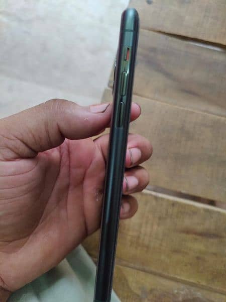 iphone 11 pro max 03144671652 4