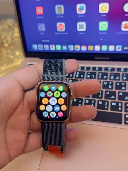 Apple Watch Series 5 44mm 0