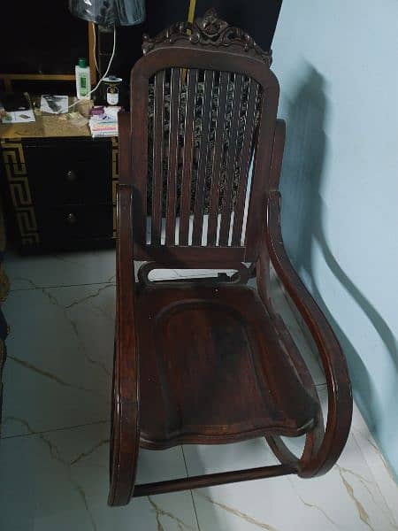 Rocking  Chair 0