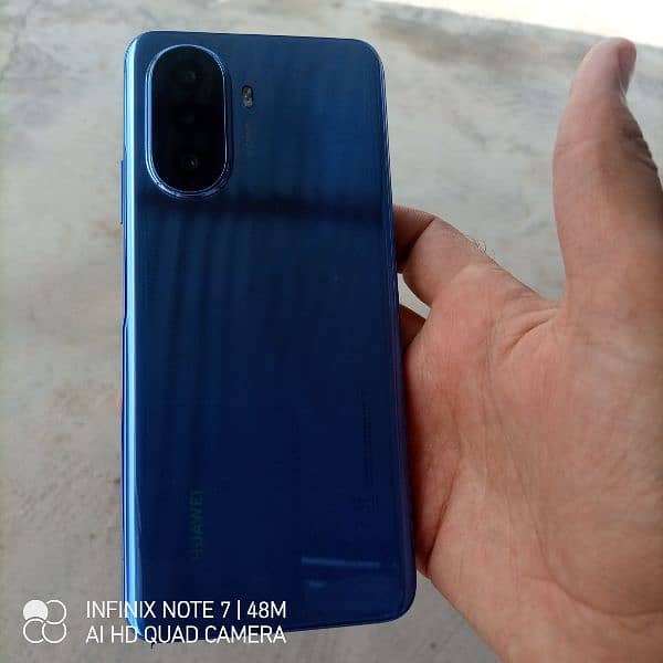 Huawei NOVA Y70 1