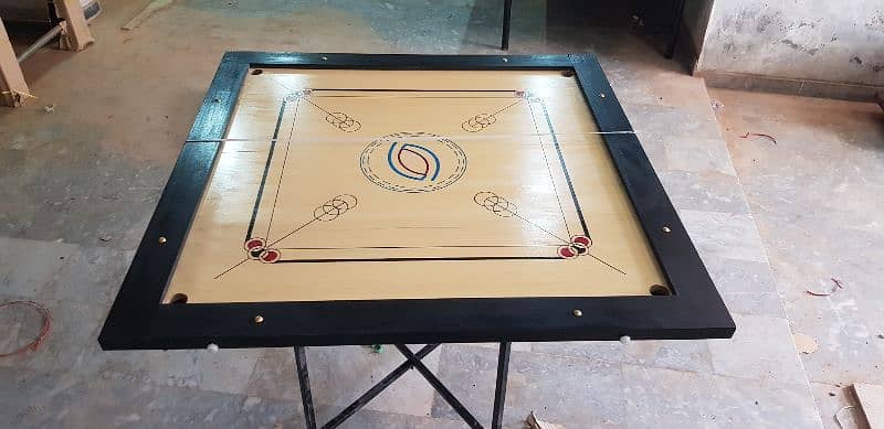 Carrom Boarde/Striker/Coins/Powder 8