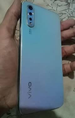 vivo S1