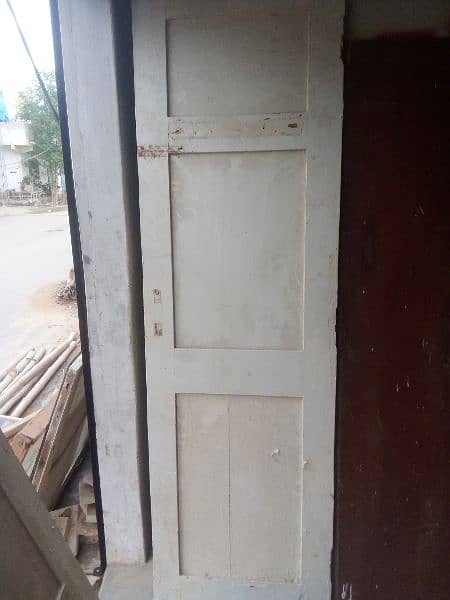 door for sale or bhi hai agar aur chahie tu 2