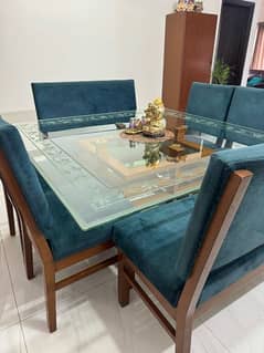 8 seater wooden dinning table