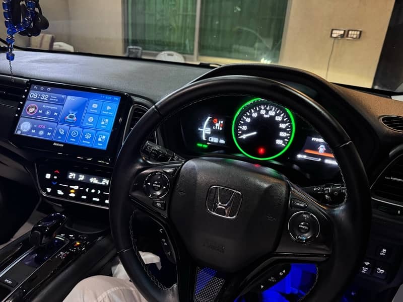 Honda Vezel 2016 10