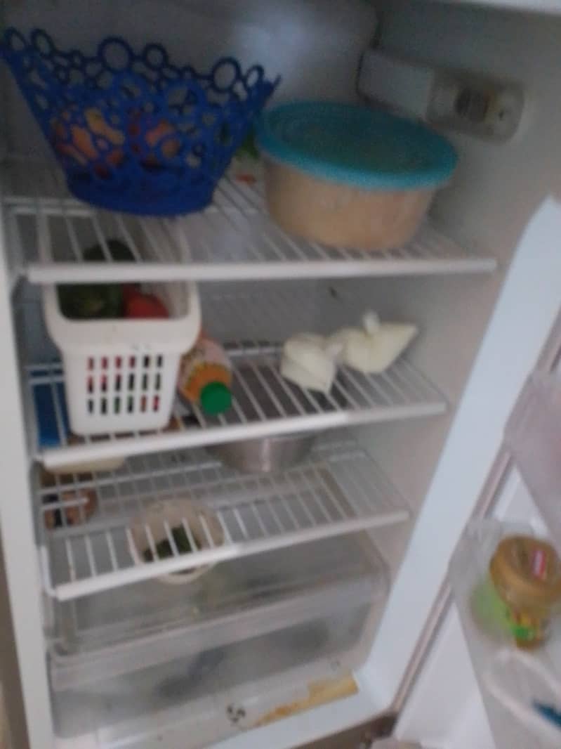 Fridge for sale 0