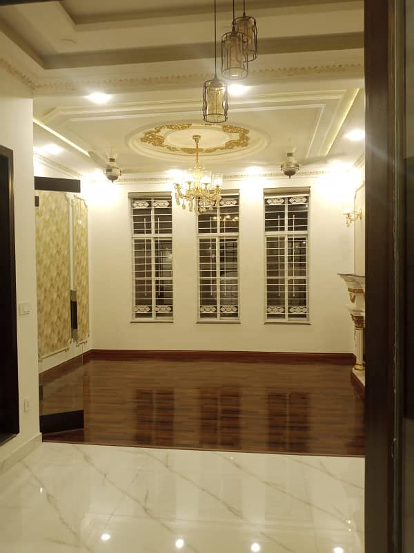 10 marla house for sale in paragon city lahore 11