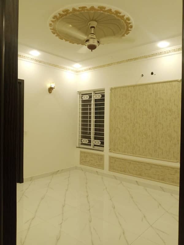 10 marla house for sale in paragon city lahore 12