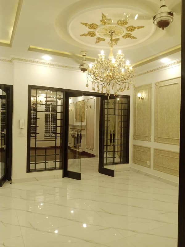 10 marla house for sale in paragon city lahore 14