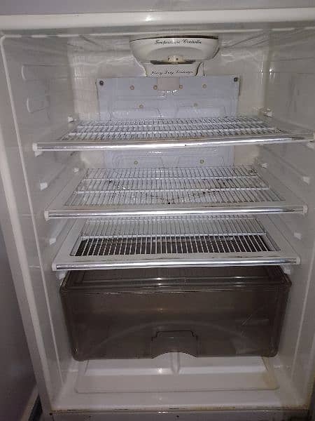 Dawlance refrigerator in medium size 1