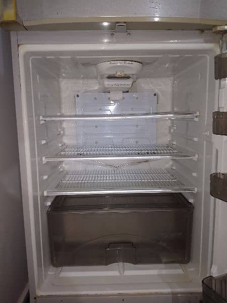 Dawlance refrigerator in medium size 5