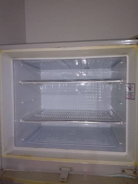 Dawlance refrigerator in medium size 7