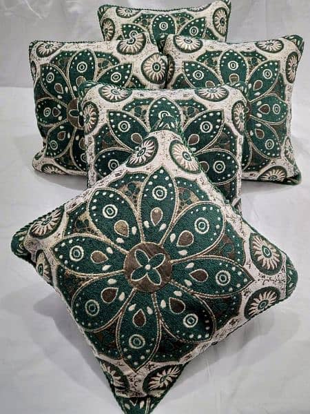 pack of 6 New and antique Design caushions 1