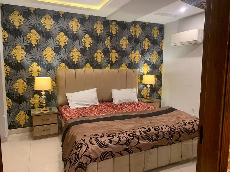 One bedroom VIP apartment for rent on daily basis in bahria town LHR 0