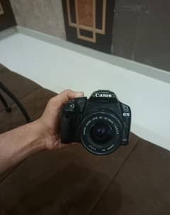 Canon DSLR with 10/10 condition