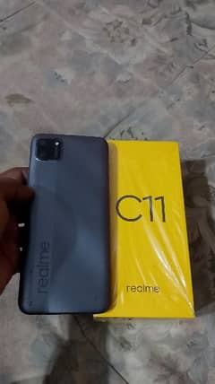 realme C11