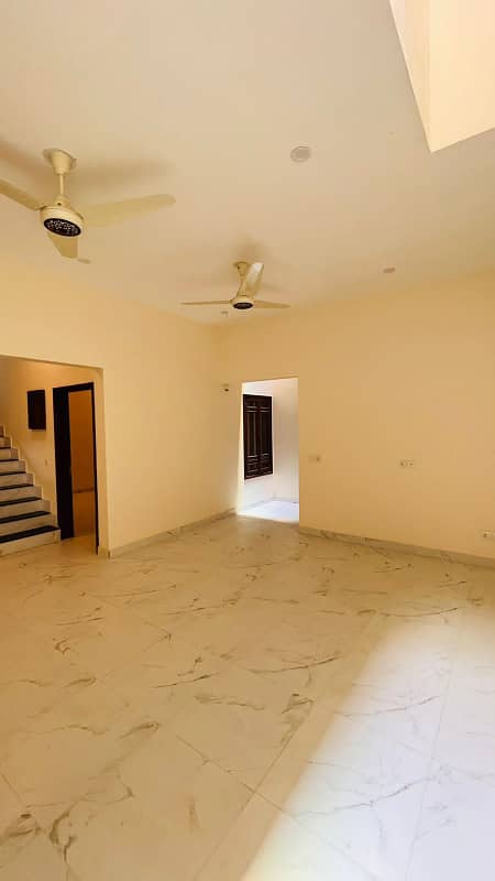 DHA phase 7 100 yards banglow rent 1+3 bed drowning dining 10