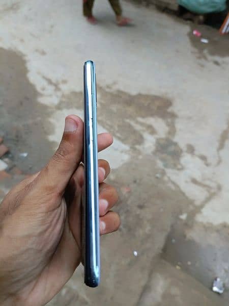 VIVO S1 CONDITION 10/10 4GB RAM 128GB STORGE ALL OK 3