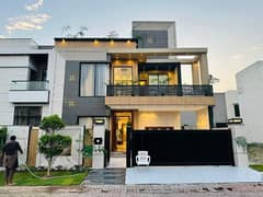 10 Marla Brand New Luxury House For Sale