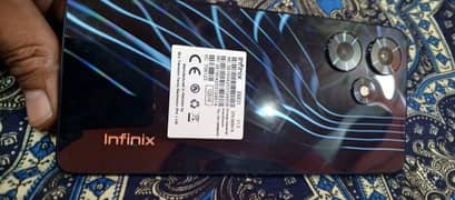 infinix hot30 bohot Kam use hwa h complete box k sath h warranty hai.