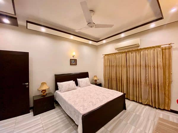 1 Kanal Fully Furnished Upper Portion Available For Rent In DHA Phase 5 9