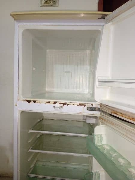 general fridge 3