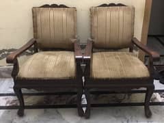 2 sitting chairs for sell